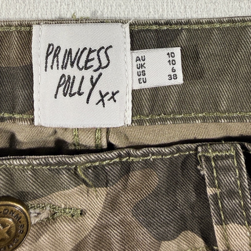 Princess Polly Camouflage Skirt Women’s Size 6 - Picture 2 of 8